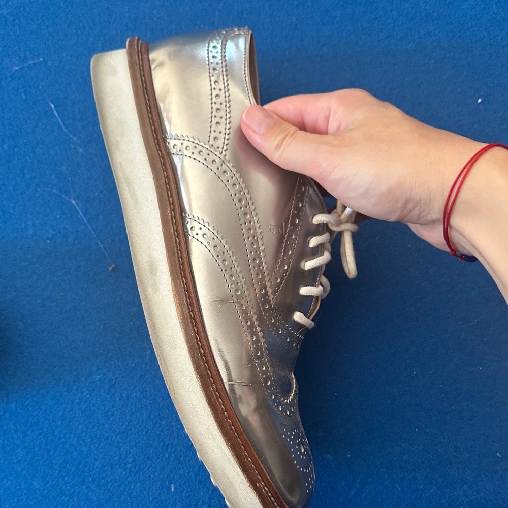 TOD'S Women’s Silver Brogue Shoes - Picture 7 of 8